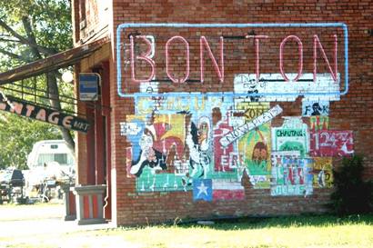 Forreston Tx - Bon Ton Vintage Mkt