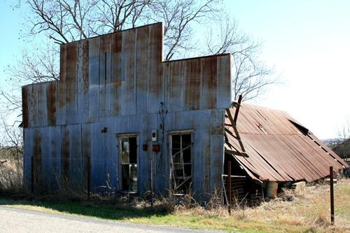 Zorn Texas fallen building with standing facade