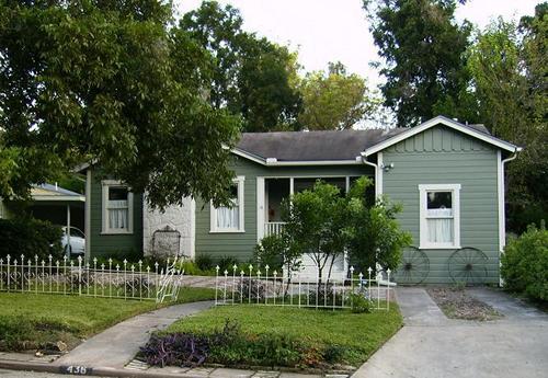 Alamo Heights TX bungalow