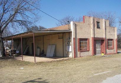 Old store off Pleasanton Road near Earle.