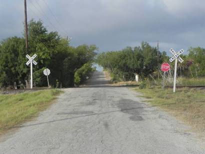 Mikeska Tx - Railroad Crossing