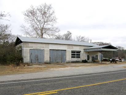 Sisterdale Tx Closed Garage