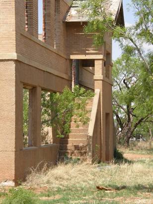 Sylvester Texas School steps ruins