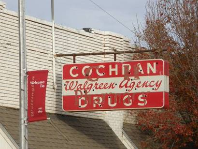 Wellington Tx - Old Walgreen Sign