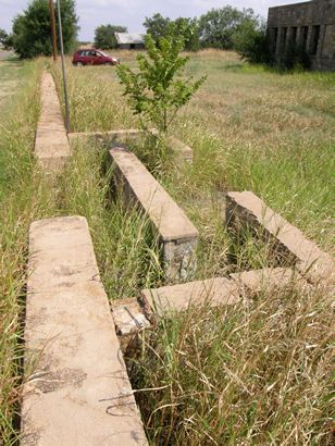 Gilliland Texas 1930 school ruins